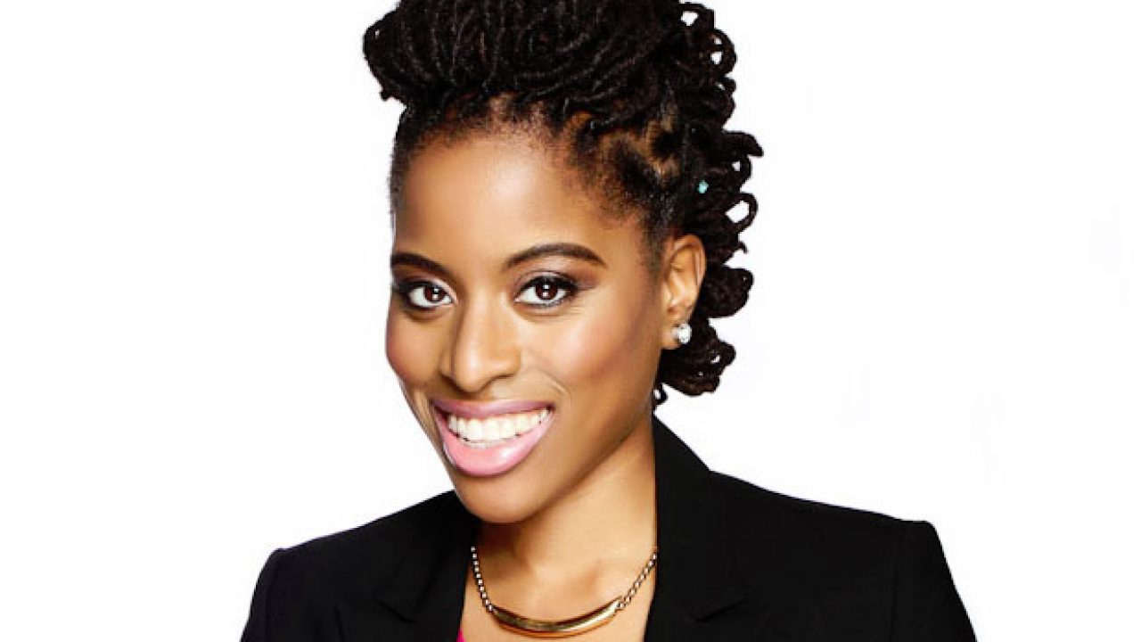 Chic Natural Hairstyles for the Office