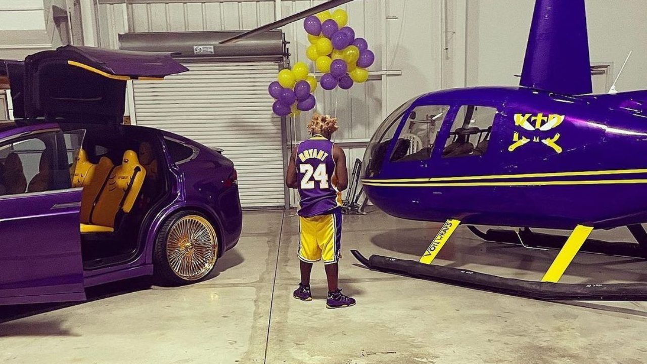 Kodak Black Poses With Kobe Bryant-Themed Helicopter, Upsets Fans