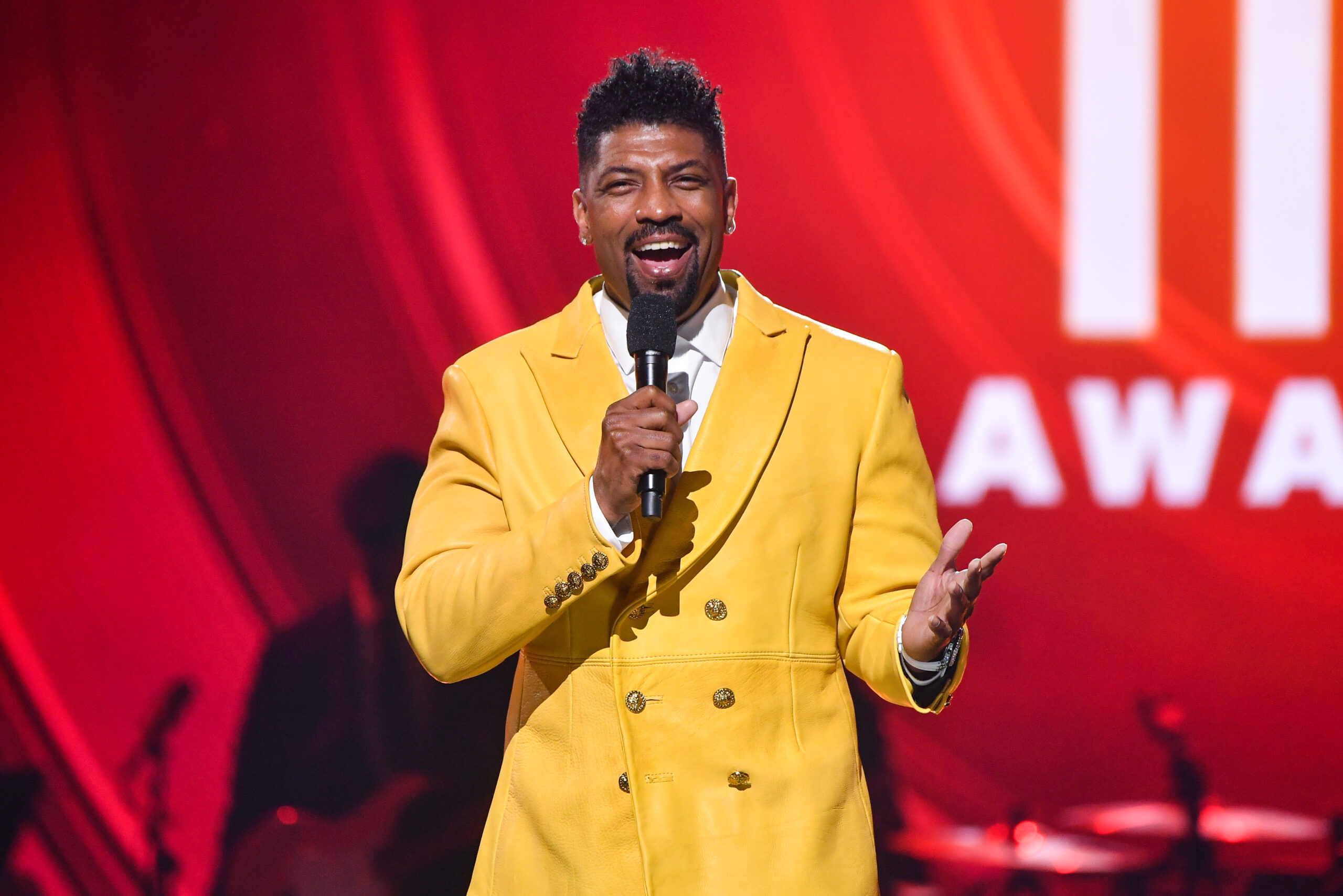 Deon Cole Talks Rocking the Mic as Host of 2022 Soul Train Awards and His Full Circle Moments