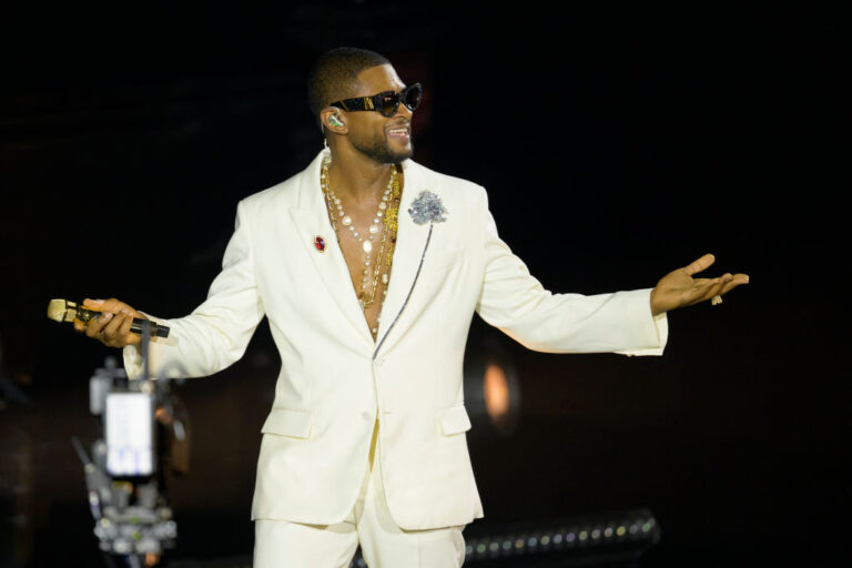Usher, Atlanta, Super Bowl