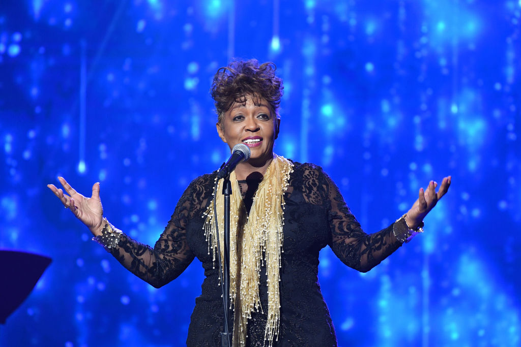 Anita Baker Angers Fans By Showing Up Two Hours Late For Performances, Beefs With Production Crew
