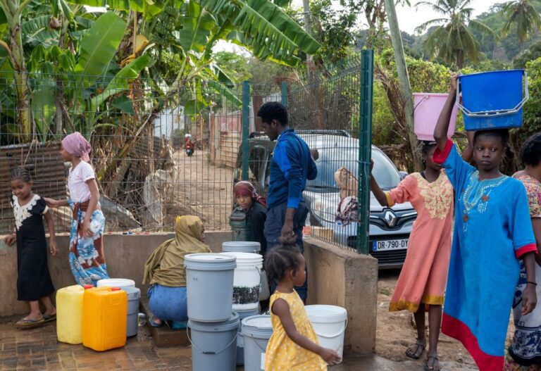 France, water crisis, Mayotte