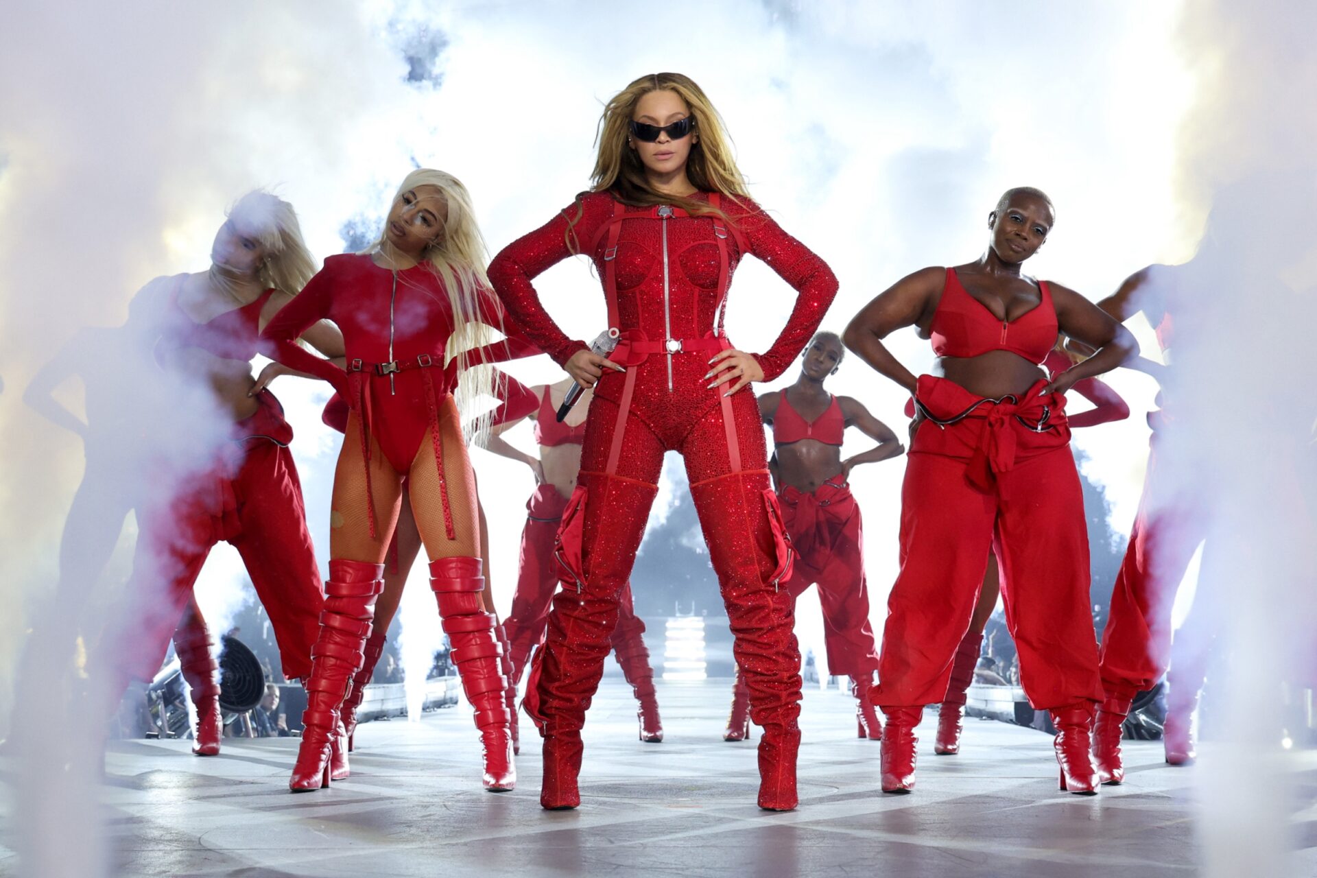Beyoncé, renaissance, debut, film, no 1, 21, million, box office
