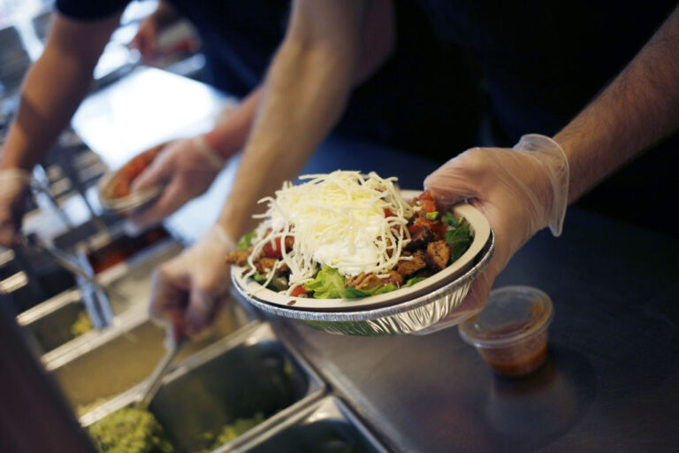 Woman Offered Fast Food Job To Lessen Jail Time After Throwing Chipotle Bowl At Worker