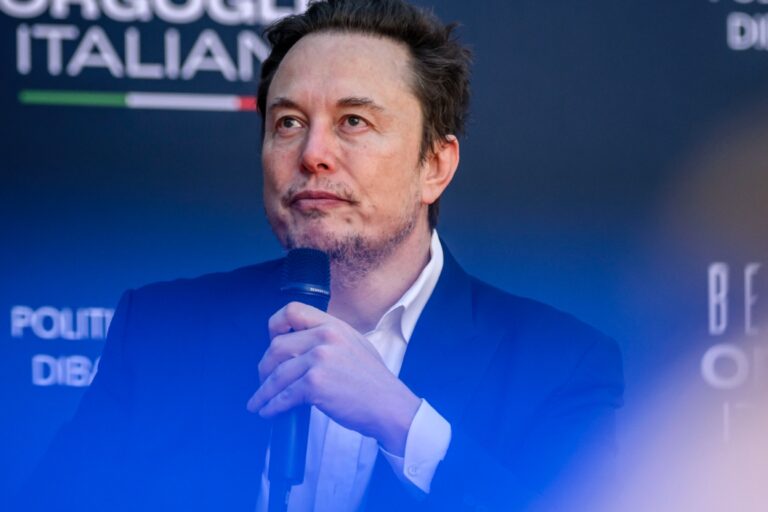 Elon Musk, DEI, pilots, HBCUs