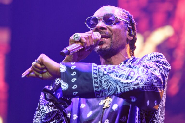 Snoop Dogg, exhibit