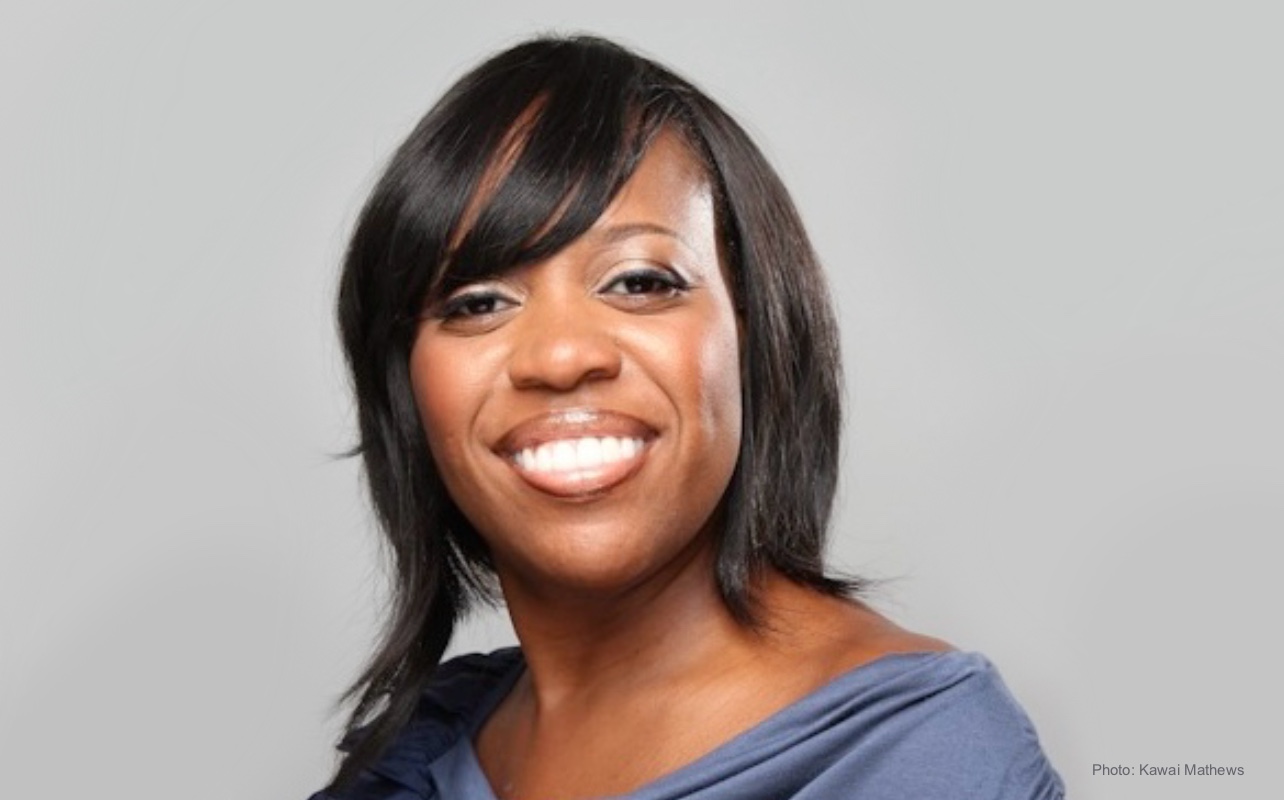 Dr.  Tashion Macon escribe una guía “Coming in Hot” para mujeres negras