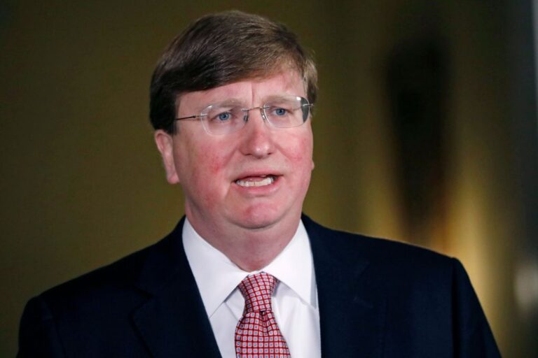 governor, Tate Reeves, Star-Spangled Banner, Ole Miss, University of Mississippi