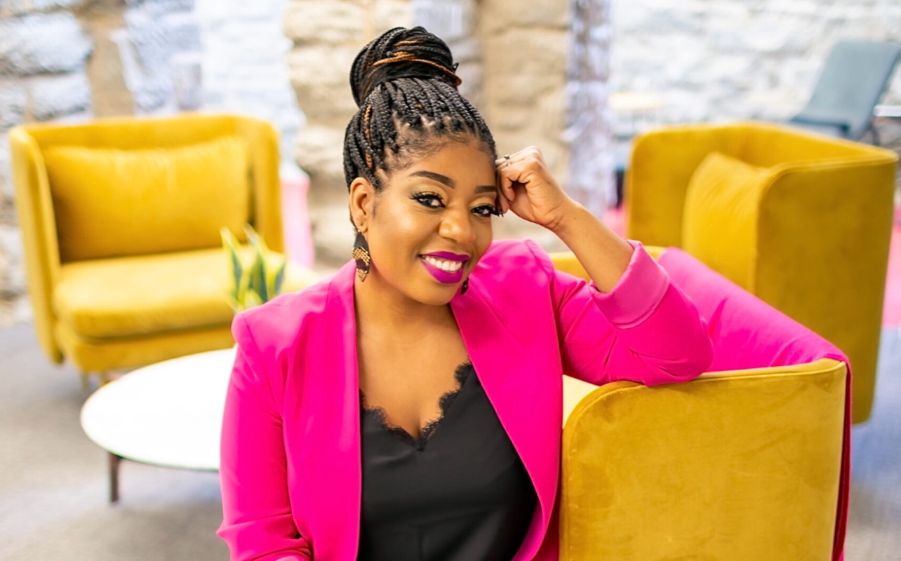 The 'Woke Coach' Talks Creating An Anti-Racist Workplace - Vimarsana News