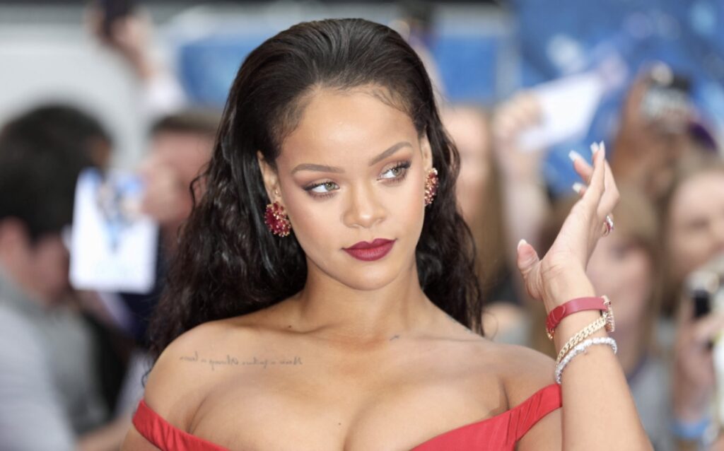 Rihanna Expands Empire With New Fenty Hair Line
