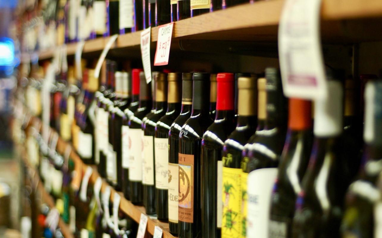 Alcohol, Wine & Spirits, Sued