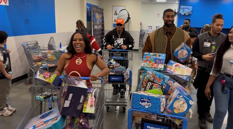 Skyh Black, Kelli Ferrell, Christmas, Walmart, Two Lewis